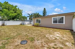 2375 37th St N, Saint Petersburg, FL 33713 - Photo 43
