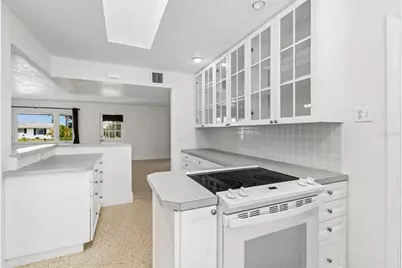 830 La Jolla Avenue, Sun City Center, FL 33573 - Photo 15