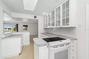 830 La Jolla Ave, Sun City Center, FL 33573 - Photo 15