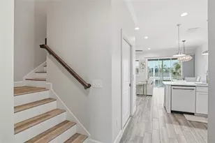 3162 Moorings Dr, Saint Petersburg, FL 33712 - Photo 25