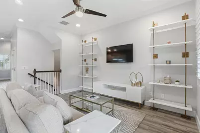 3162 Moorings Drive, Saint Petersburg, FL 33712 - Photo 5