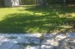 11220 Cherokee Dr, Saint Petersburg, FL 33708 - Photo 15