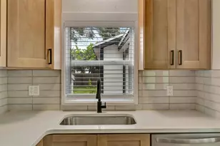 4327 3rd Ave S, Saint Petersburg, FL 33711 - Photo 25