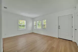 4327 3rd Ave S, Saint Petersburg, FL 33711 - Photo 15