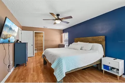 6805 Longpointe Way, Tampa, FL 33615 - Photo 13