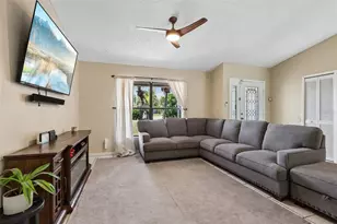6805 Longpointe Wy, Tampa, FL 33615 - Photo 3