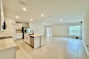 10275 Purple Leaf Ct, Riverview, FL 33578 - Photo 5