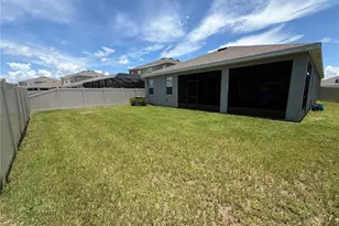 3747 Capri Coast Dr, Plant City, FL 33565 - Photo 17