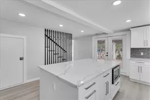 6008 N Tampa St, Tampa, FL 33604 - Photo 11