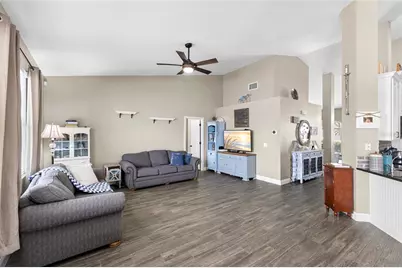 4038 Lithia Ridge Boulevard, Valrico, FL 33596 - Photo 9