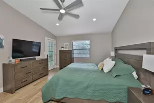 11800 Park Blvd, Seminole, FL 33772 - Photo 15