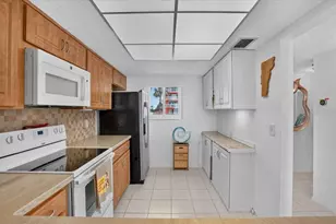 7400 Sunshine Skyway Ln S, Saint Petersburg, FL 33711 - Photo 23