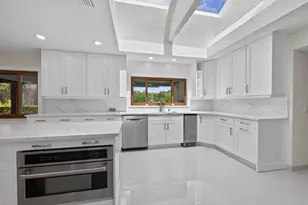 1007 Lakewood Dr, Brandon, FL 33510 - Photo 17