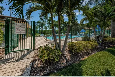 250 Woodlake Wynde #250, Oldsmar, FL 34677 - Photo 11