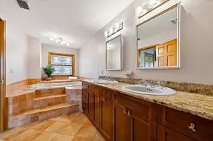 2917 Sandpiper Pl, Clearwater, FL 33762 - Photo 13