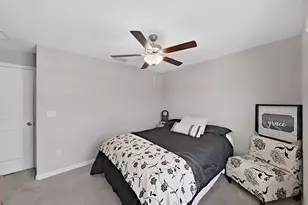 5413 Blue Azure Dr, Wimauma, FL 33598 - Photo 11