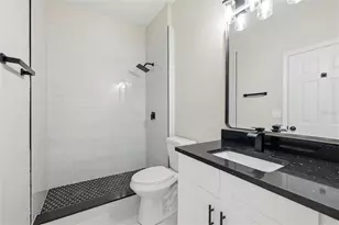 319 E Hanlon St, Tampa, FL 33604 - Photo 13