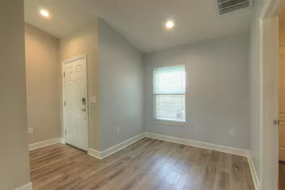 110 Plum Avenue, Frostproof, FL 33843 - Photo 9