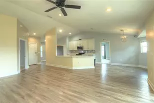 110 Plum Ave, Frostproof, FL 33843 - Photo 3