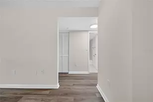 951 79th Ave N, Saint Petersburg, FL 33702 - Photo 13