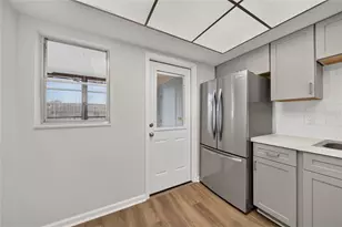 951 79th Ave N, Saint Petersburg, FL 33702 - Photo 21
