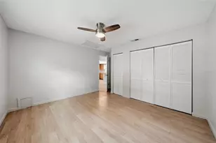 2564 42nd Ave N, Saint Petersburg, FL 33714 - Photo 11