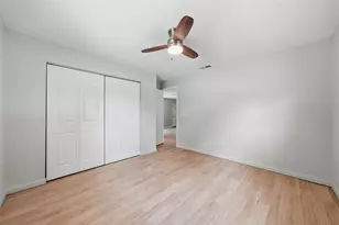 2564 42nd Ave N, Saint Petersburg, FL 33714 - Photo 13