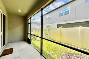 10809 Fowlers Blf Ct, Tampa, FL 33647 - Photo 33