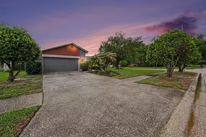 626 Rollingwood Lane, Valrico, FL 33594 - Photo 3
