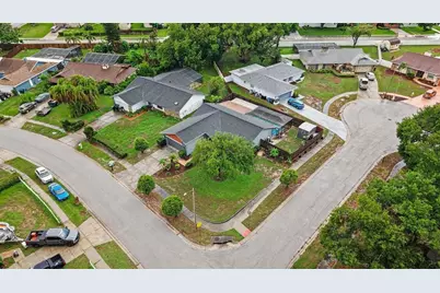 626 Rollingwood Lane, Valrico, FL 33594 - Photo 35