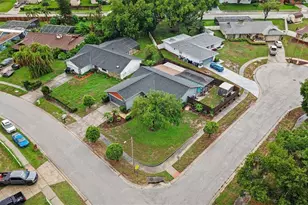 626 Rollingwood Ln, Valrico, FL 33594 - Photo 35