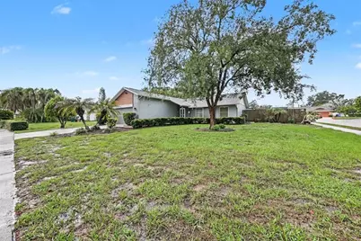 626 Rollingwood Lane, Valrico, FL 33594 - Photo 29