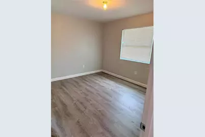 1002 E Bougainvillea Avenue, Tampa, FL 33612 - Photo 25