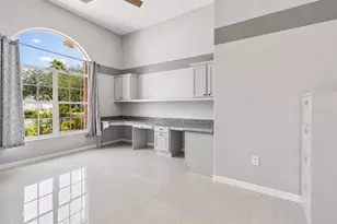 18107 Emerald Bay St, Tampa, FL 33647 - Photo 11