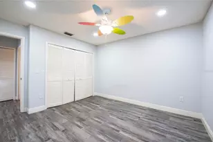 2390 Bentley Dr, Palm Harbor, FL 34684 - Photo 31