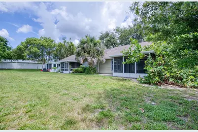 2390 Bentley Dr, Palm Harbor, FL 34684 - Photo 37