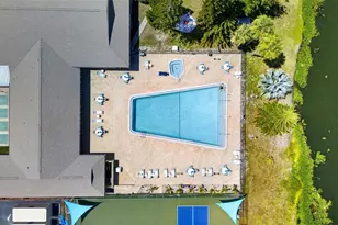 1211 11th Cir SE, Largo, FL 33771 - Photo 3
