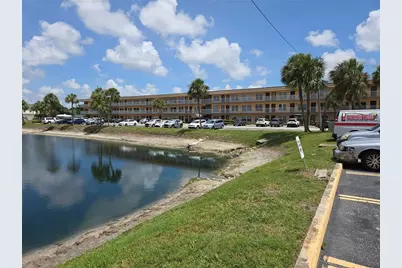 6400 46th Avenue N #305, Kenneth City, FL 33709 - Photo 5