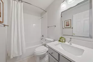 9530 W Park Village Dr, Tampa, FL 33626 - Photo 17