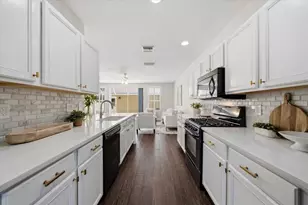 9530 W Park Village Dr, Tampa, FL 33626 - Photo 3