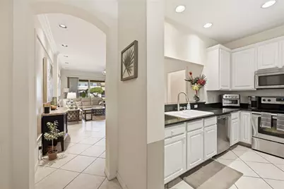 3316 Covered Bridge Drive E, Dunedin, FL 34698 - Photo 5