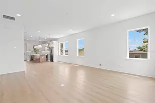 1868 Mississippi Ave NE, Saint Petersburg, FL 33703 - Photo 17