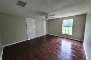 1726 Elise Marie Dr, Seffner, FL 33584 - Photo 9