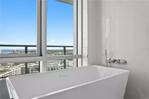 400 Central Ave, Saint Petersburg, FL 33701 - Photo 21
