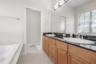 2920 2 Hansen Manor Ln, Tampa, FL 33611 - Photo 25