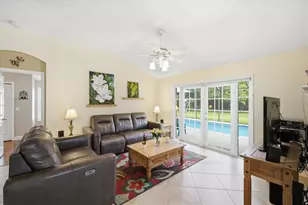 392 Tavernier Cir, Oldsmar, FL 34677 - Photo 21