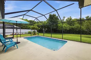 392 Tavernier Cir, Oldsmar, FL 34677 - Photo 23