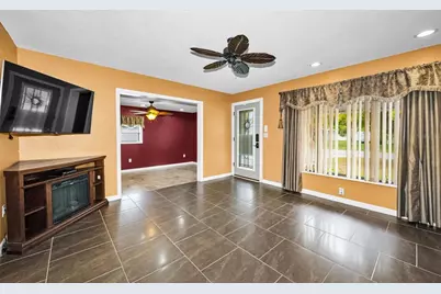 6701 Orchard Drive N, Saint Petersburg, FL 33702 - Photo 17