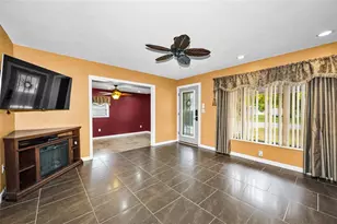 6701 Orchard Dr N, Saint Petersburg, FL 33702 - Photo 17