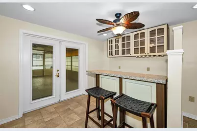 6701 Orchard Drive N, Saint Petersburg, FL 33702 - Photo 23